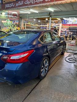 نيسان ألتيما